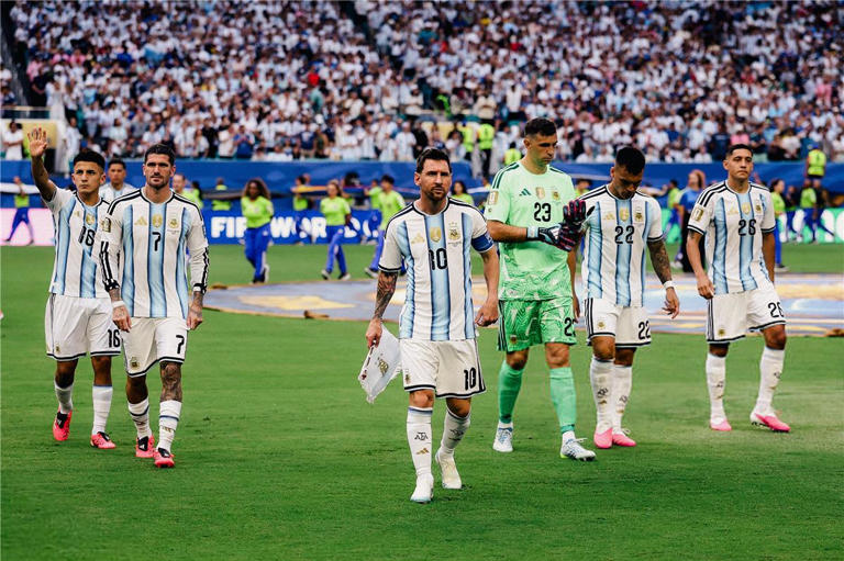 الأرجنتين تتعرض لضربة قبل مواجهة مصر في كأس العالم